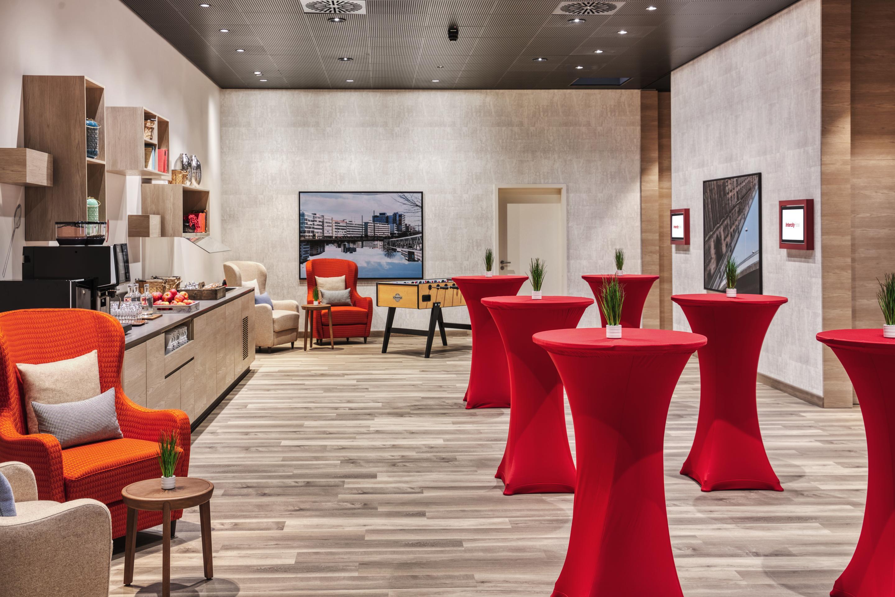 Intercityhotel Саарбрюкен Екстериор снимка