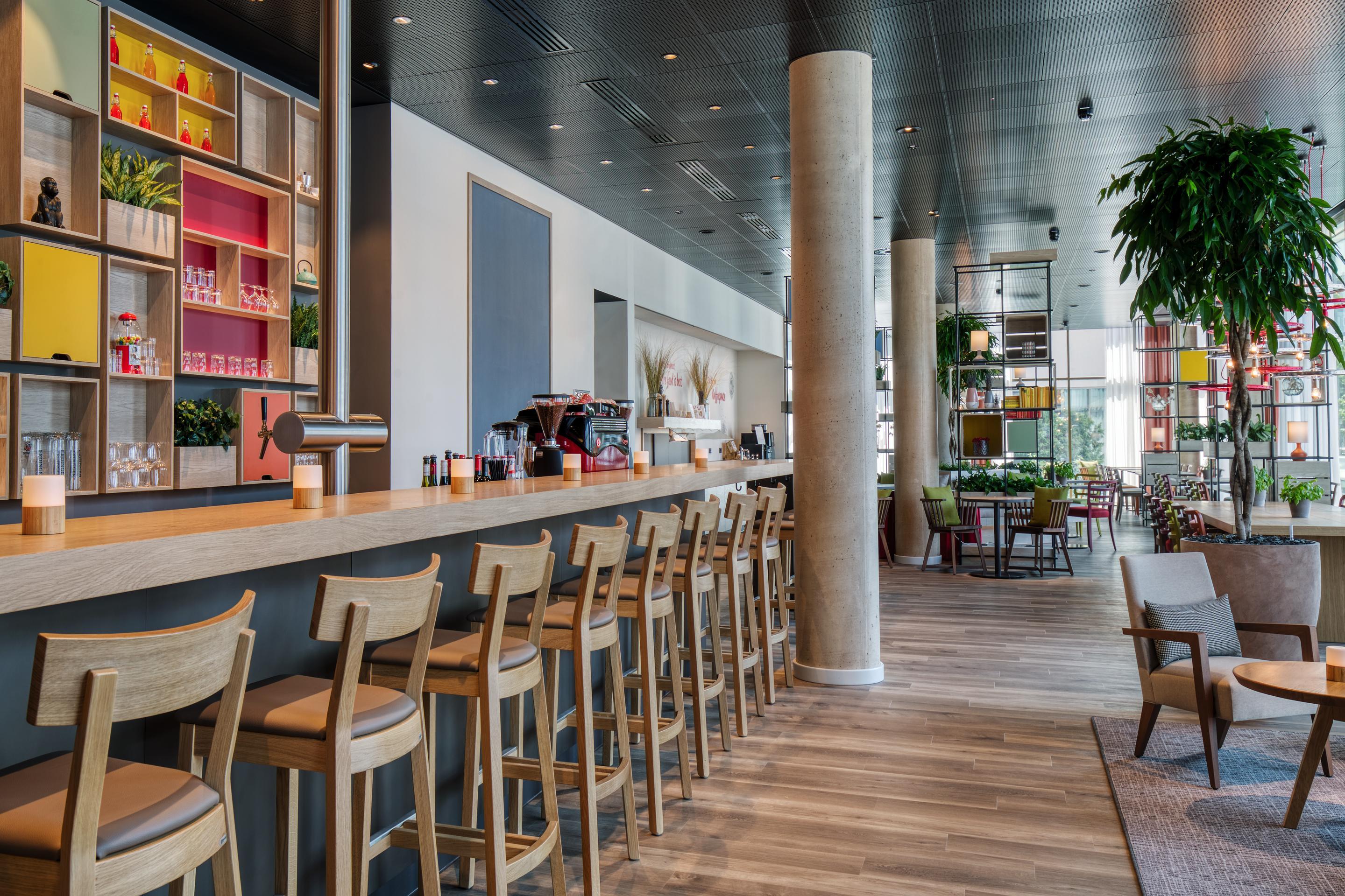 Intercityhotel Саарбрюкен Екстериор снимка